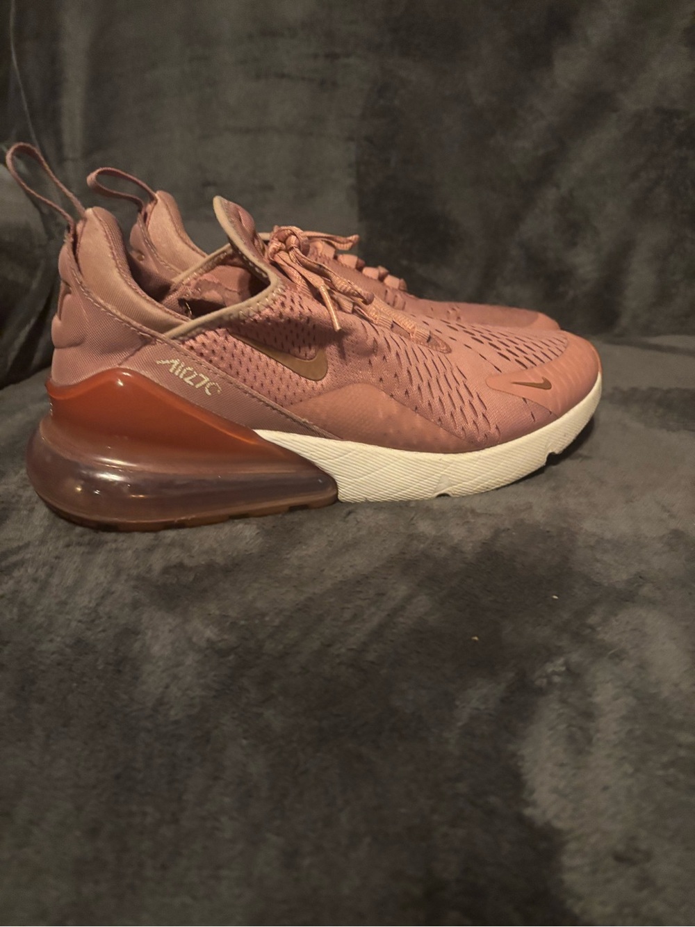Nike Women’s Air Max 270 in Rosewood